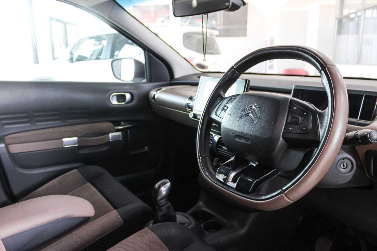 CITROEN C4 CACTUS 1.2T PURETECH SHINE (81KW) - 14 