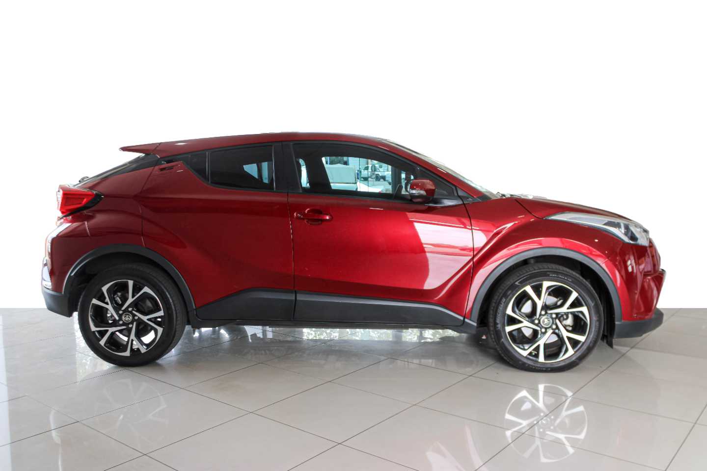 TOYOTA C-HR 1.2T PLUS CVT - 1 