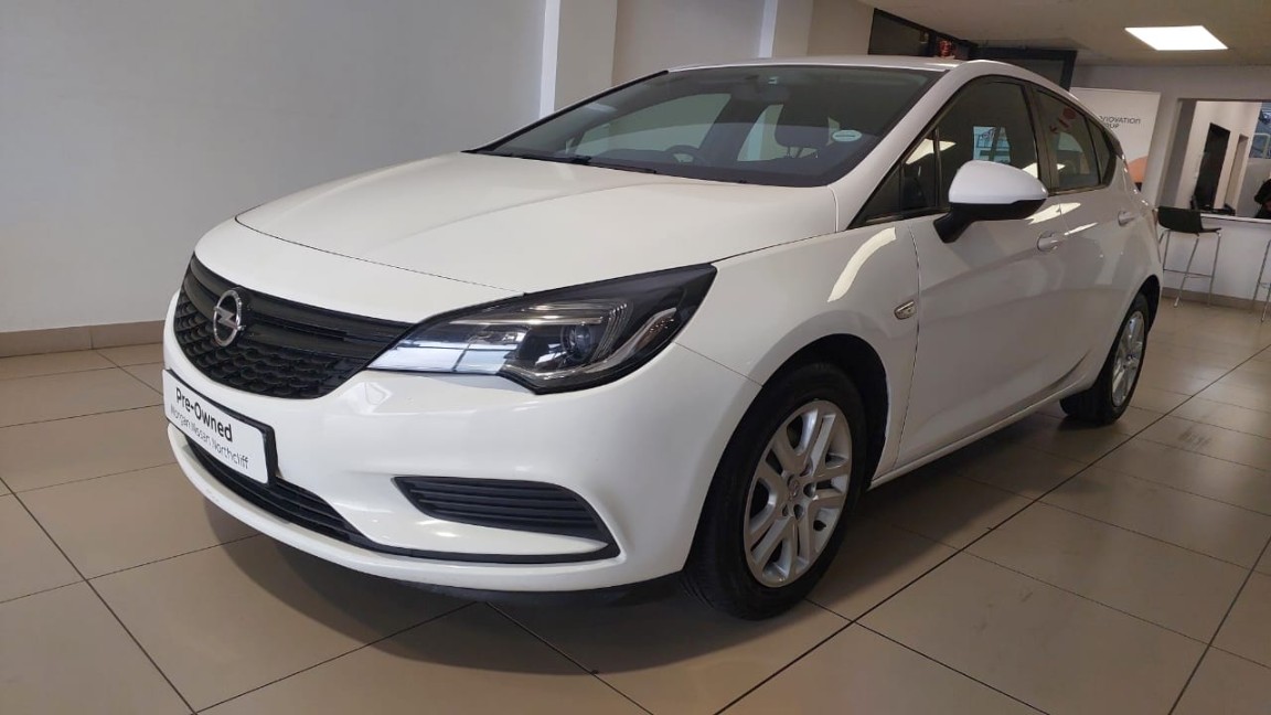 Opel Astra 1.0 T Essentia 5 Door