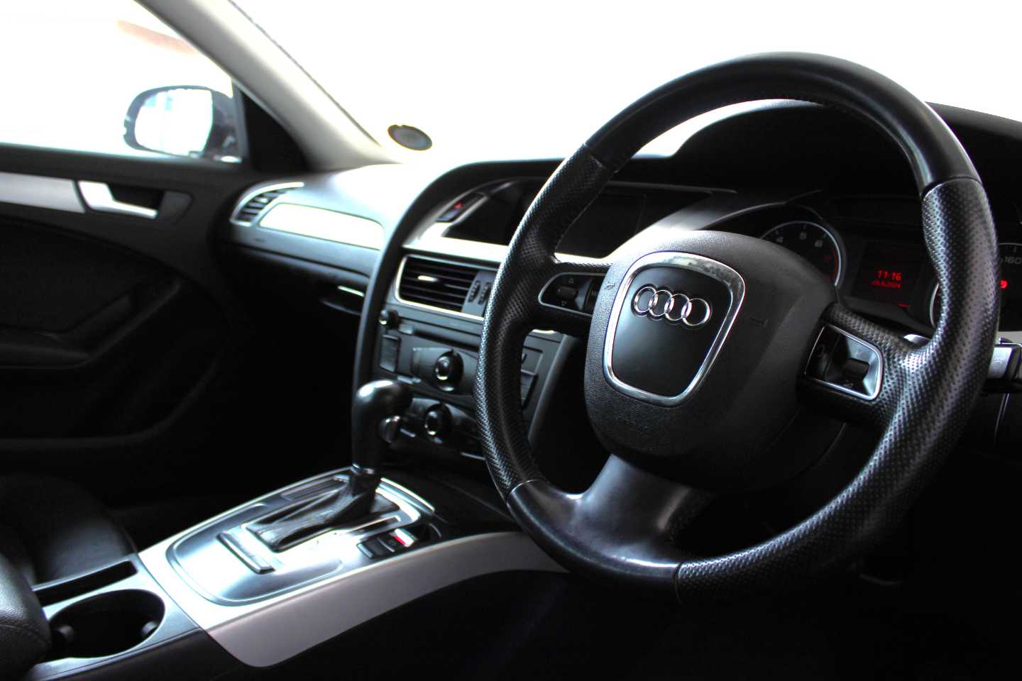 AUDI A4 2.0 TFSI AMB AVANT MULTI 155kw(B8) - 18 