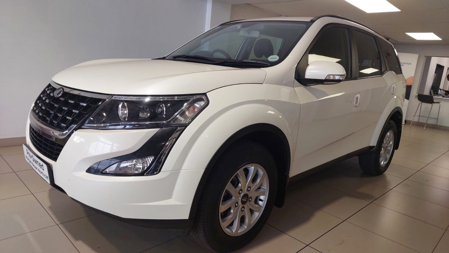 Mahindra XUV 500 2.2D (W8) mHawk 7 Seater Auto