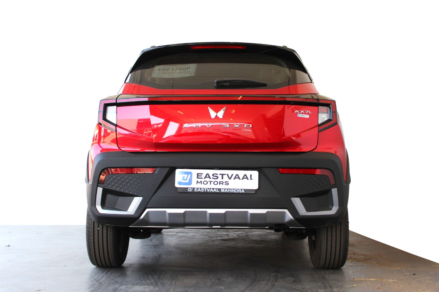 MAHINDRA XUV3XO 1.2T AX7L A/T - 7 