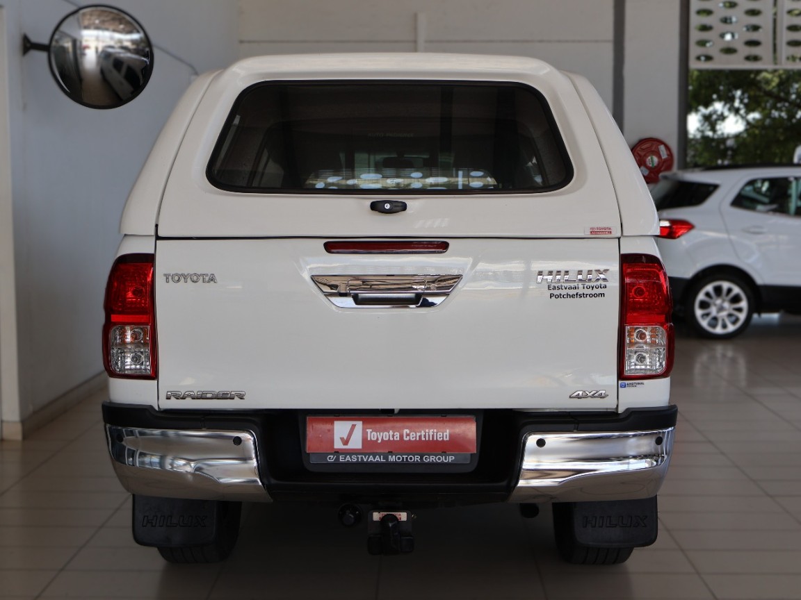 TOYOTA HILUX 2.4 GD-6 RAIDER 4X4 A/T P/U D/C - 4 