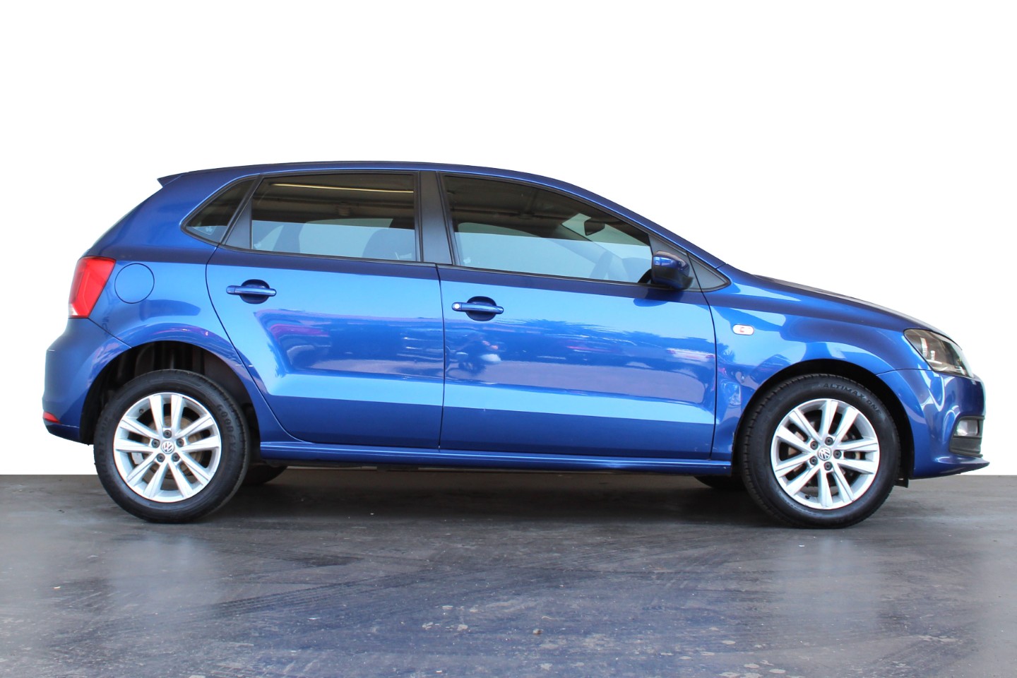 VOLKSWAGEN POLO VIVO 1.6 COMFORTLINE TIP (5DR) - 6 