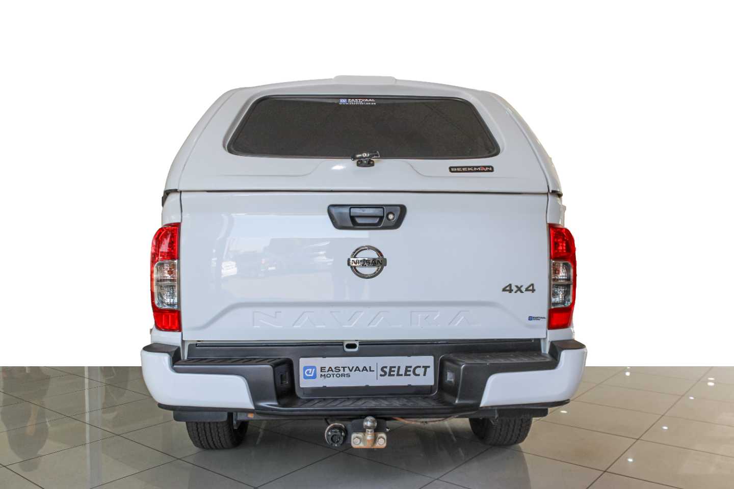 NISSAN NAVARA 2.5DDTI SE PLUS 4X4 D/C P/U - 8 