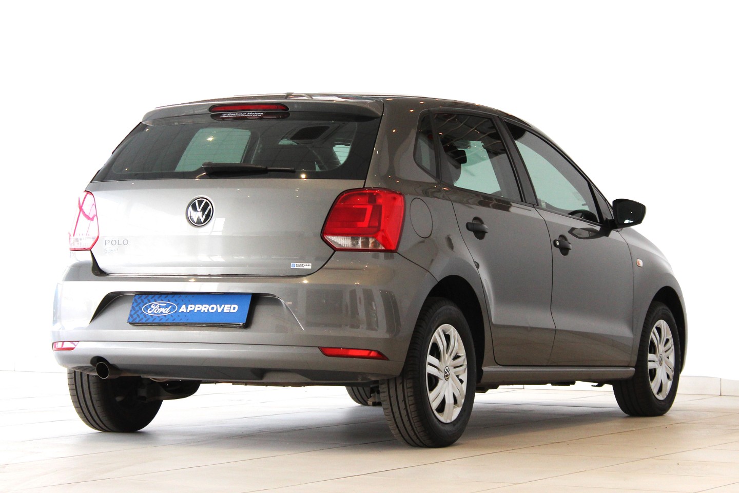 VOLKSWAGEN POLO VIVO 1.4 TRENDLINE (5DR) - 6 