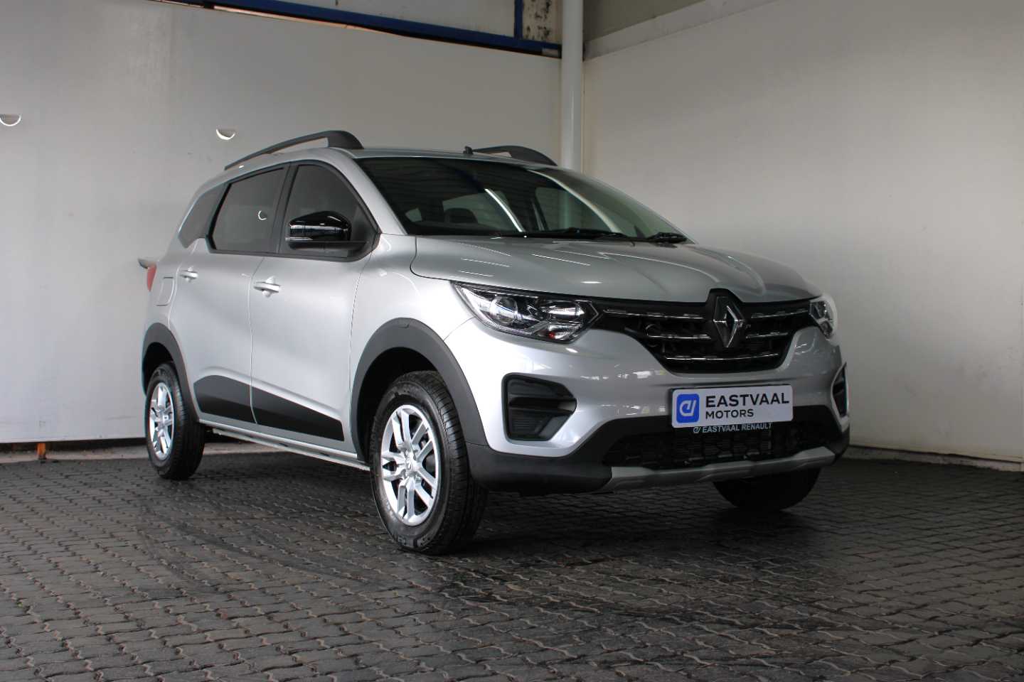 RENAULT TRIBER 1.0 DYNAMIQUE / ZEN - 0 