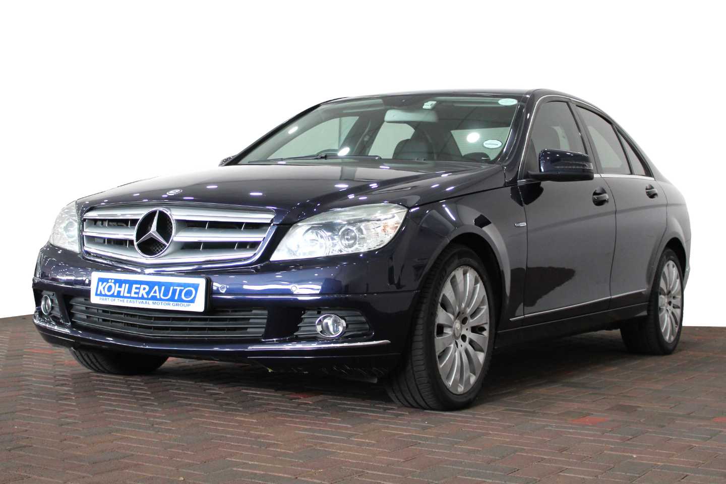 MERCEDES-BENZ C CLASS SEDAN C200 CGI BE CLASSIC A/T - 9 