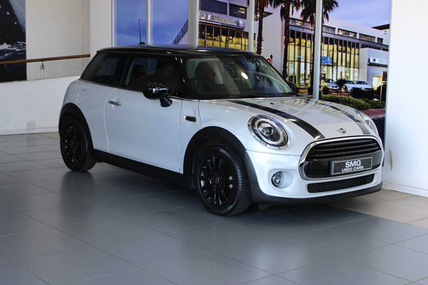 MINI Cooper Mark V (100 kW) Steptronic