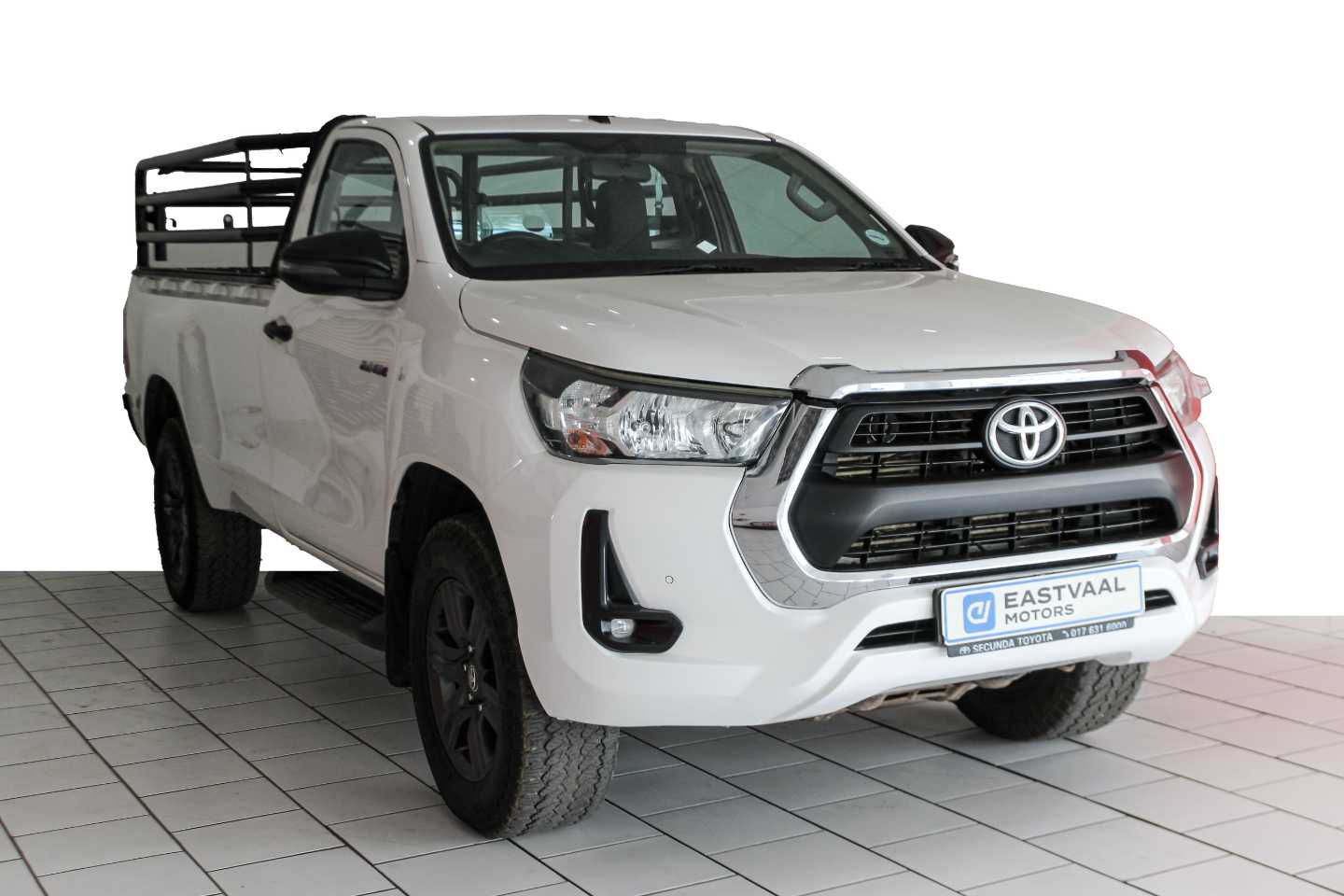 TOYOTA HILUX 2016 ON HiluxSC 2.4GD6 RB RAI MT (C07) - Main Vehicle Image