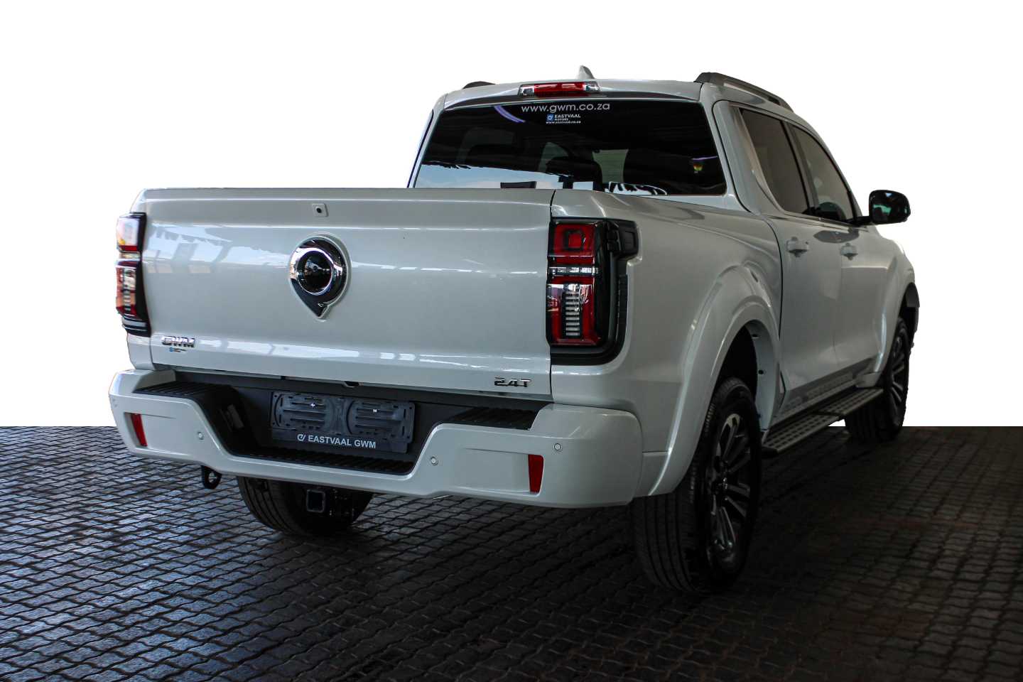 GWM P500 2.4TD LUXURY 4X4 A/T D/C P/U - 15 