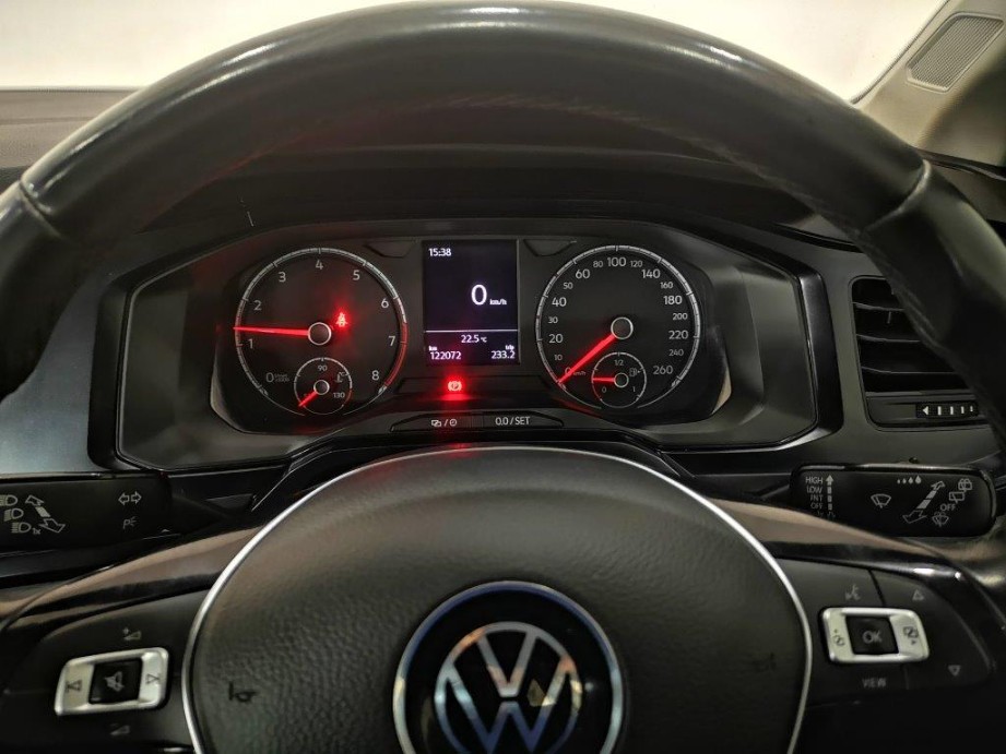 VOLKSWAGEN Polo 1.0 TSI TRENDLINE - 13 