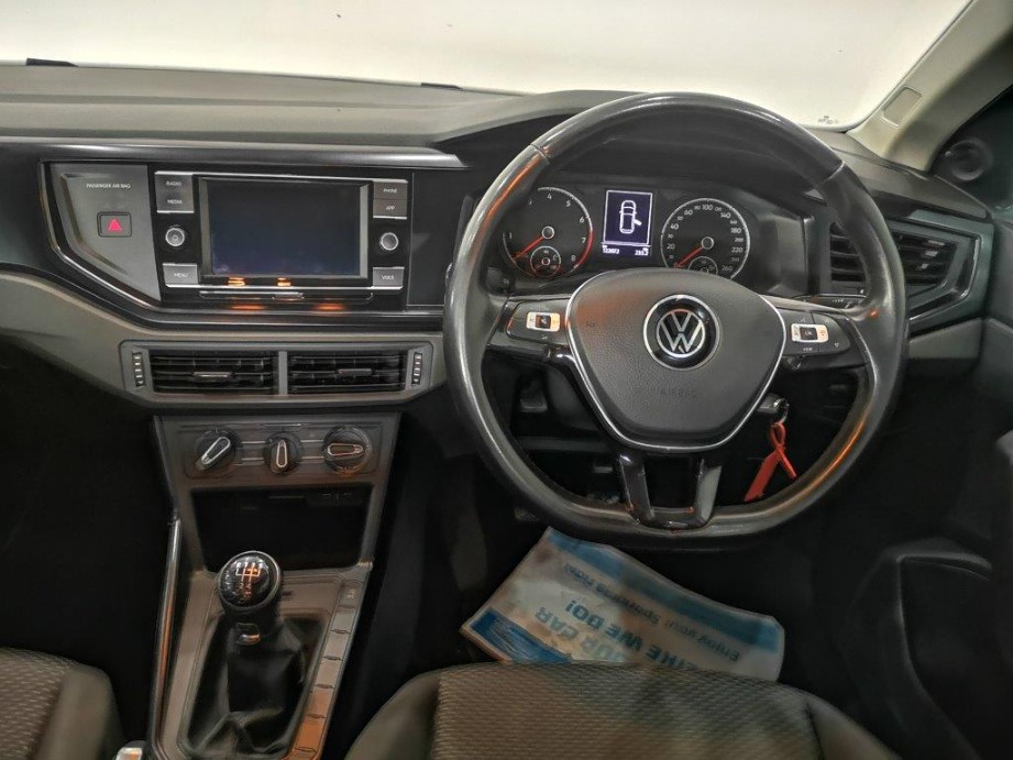 VOLKSWAGEN Polo 1.0 TSI TRENDLINE - 9 