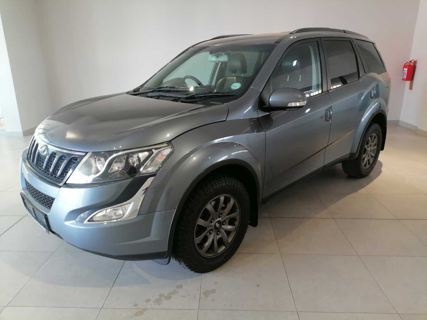 MAHINDRA XUV 500 2.2D MHAWK (W8) 7 SEAT - 7 