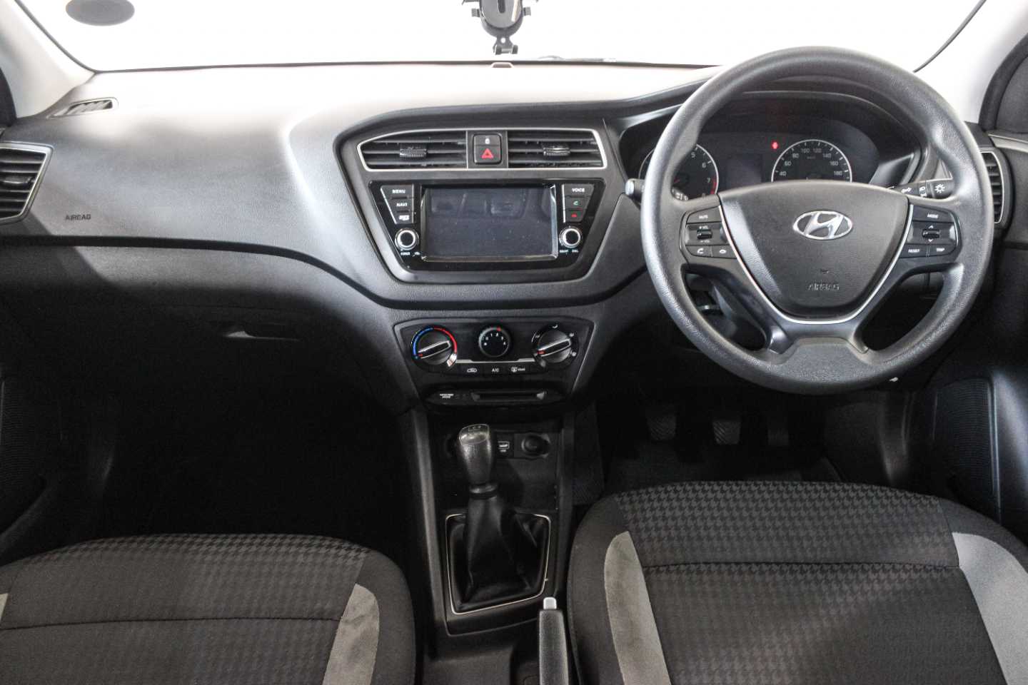 HYUNDAI i20 1.2 MOTION - 15 