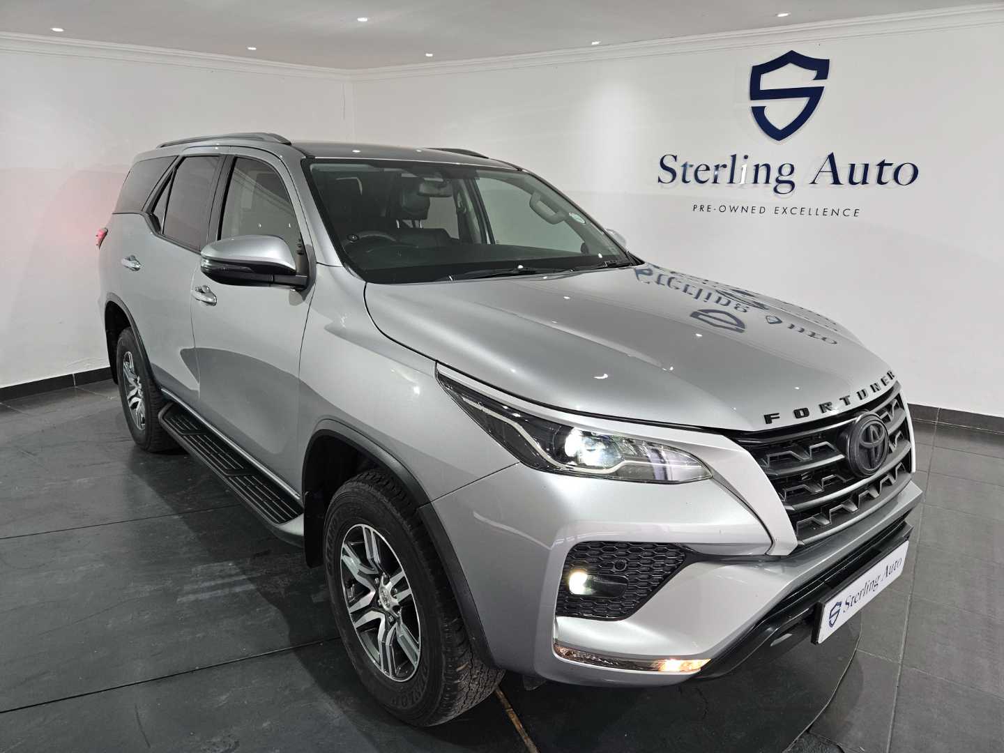 Toyota Fortuner V 2.4 GD-6 Raised Body Auto