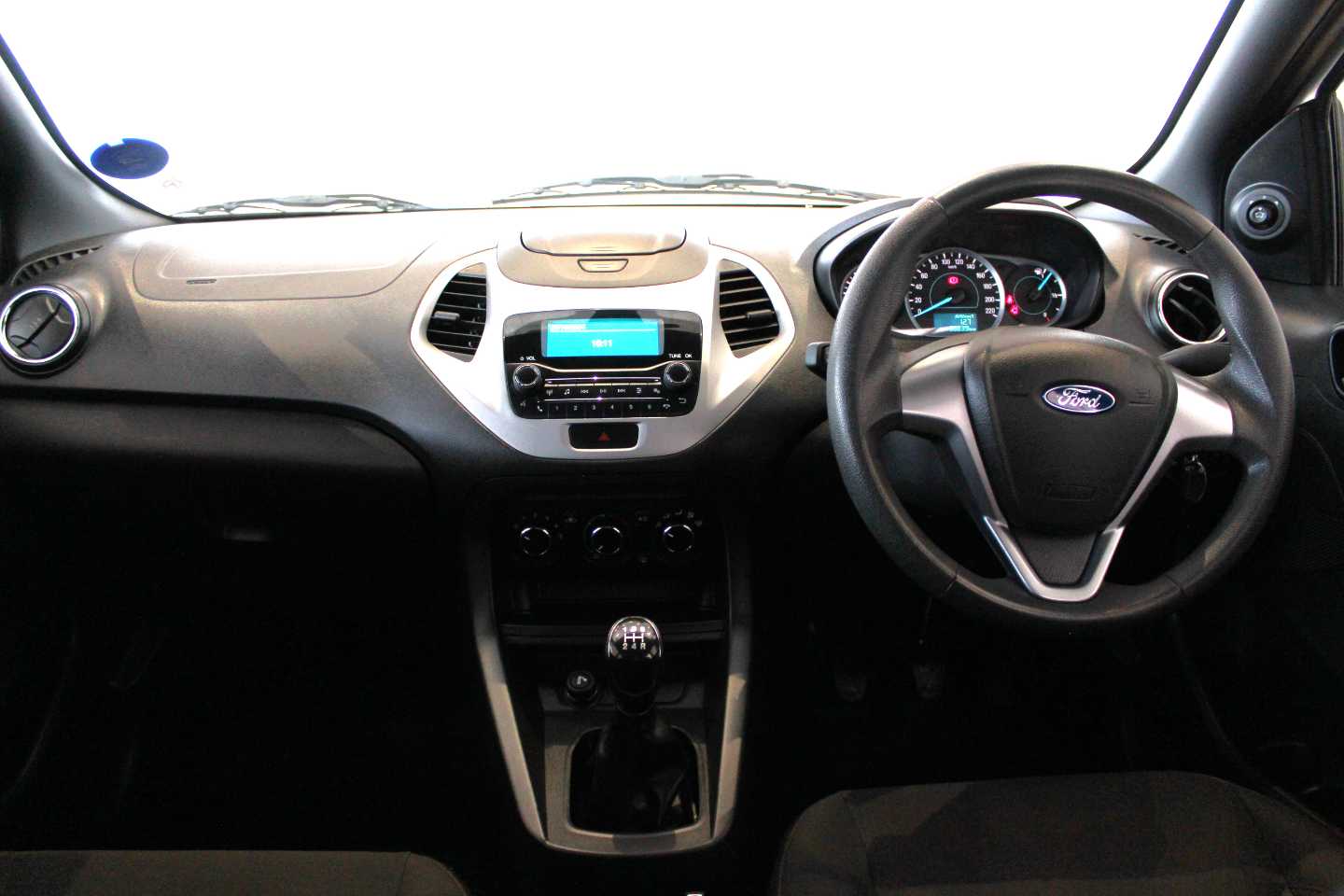 FORD FIGO FREESTYLE 1.5Ti VCT TITANIUM 5DR - 10 