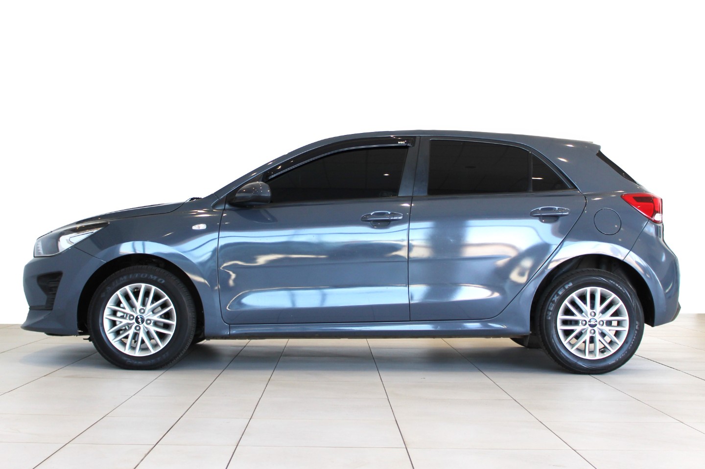 KIA RIO 1.4 LS A/T 5DR - 3 