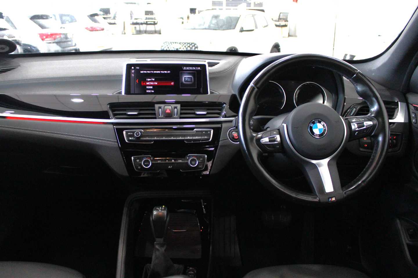 BMW X1 sDRIVE20d M-SPORT  A/T (F48) - 14 