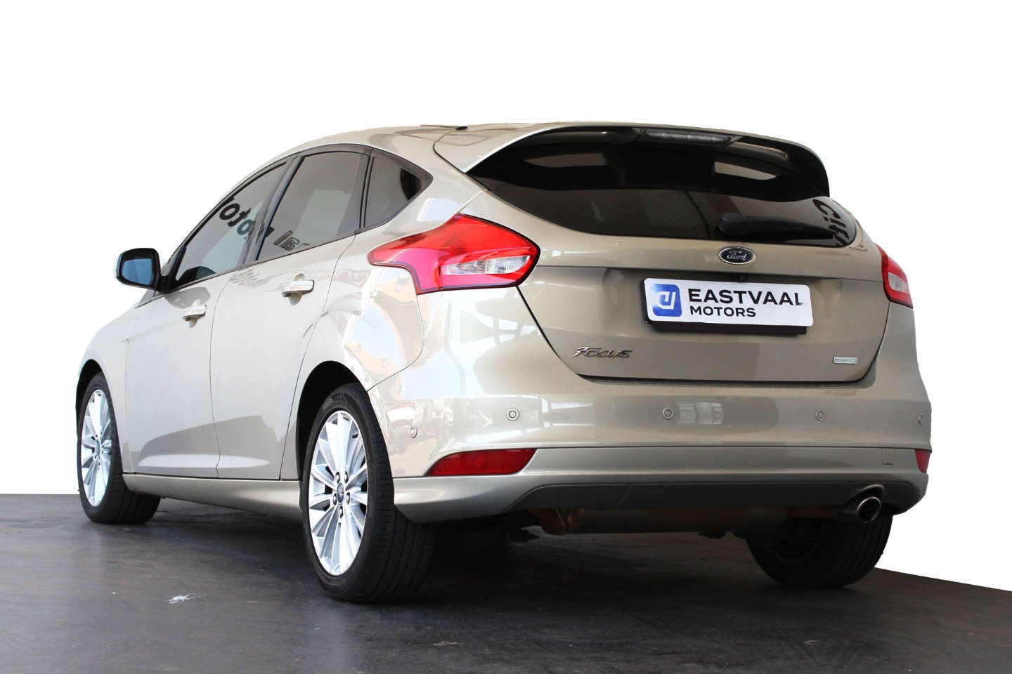 FORD FOCUS 1.5 ECOBOOST TREND 5Dr - 4 