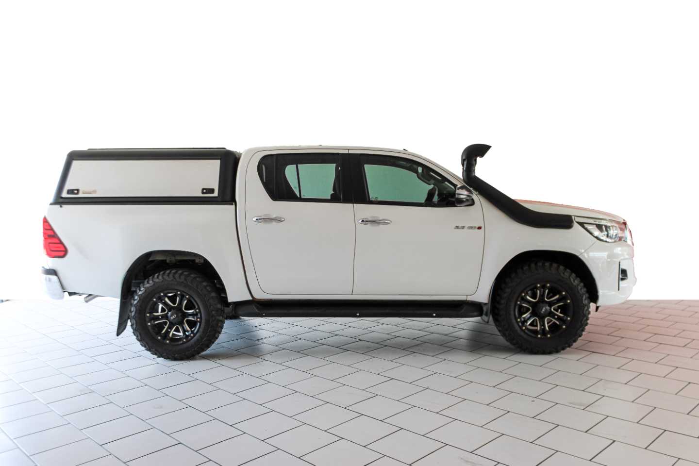 TOYOTA HILUX 2.8 GD-6 RAIDER 4X4 P/U D/C - 7 