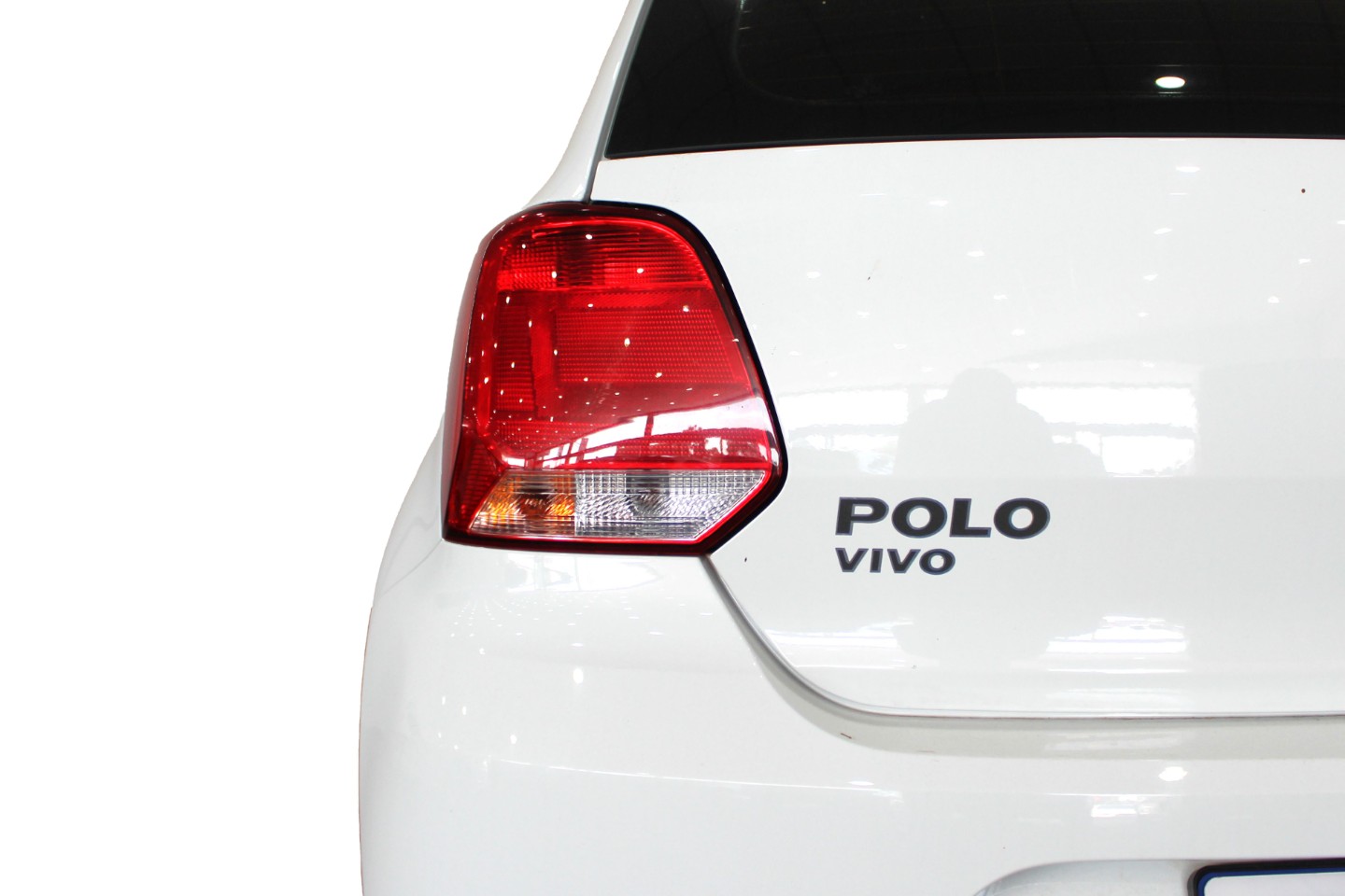 VOLKSWAGEN POLO VIVO 1.4 TRENDLINE (5DR) - 10 