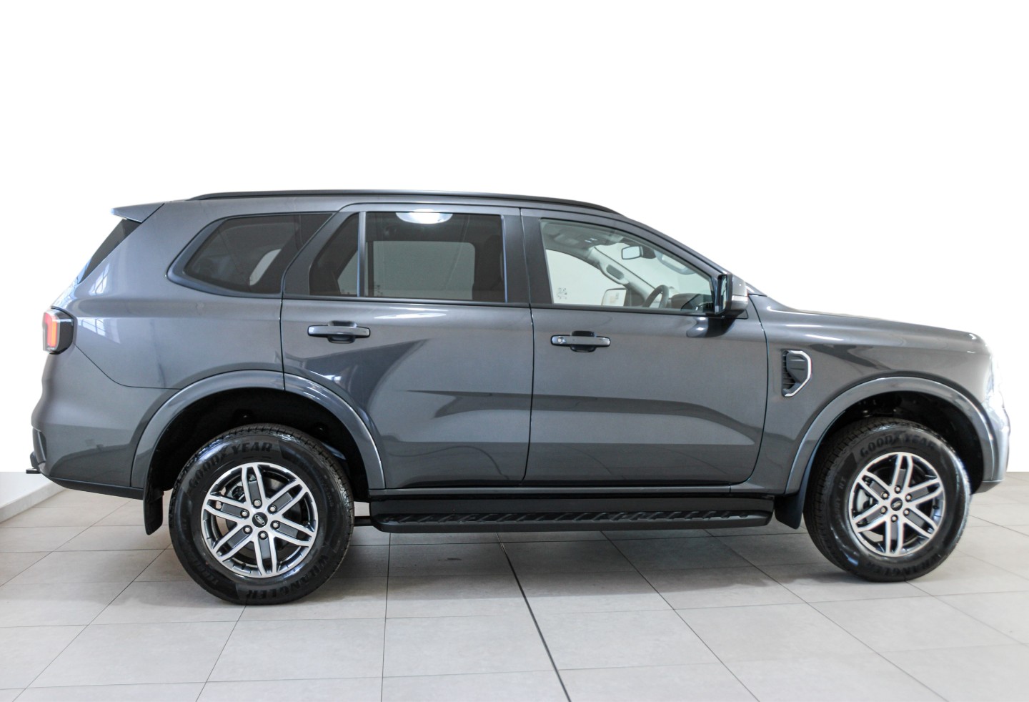 FORD EVEREST 2.0D BI-TURBO XLT A/T - 7 