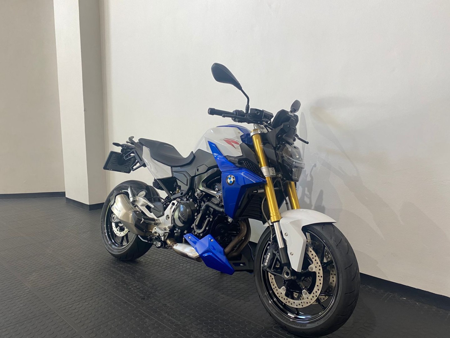 BMW Motorcycles K83 F 900 R for Sale at Donford Motorrad Cape Town