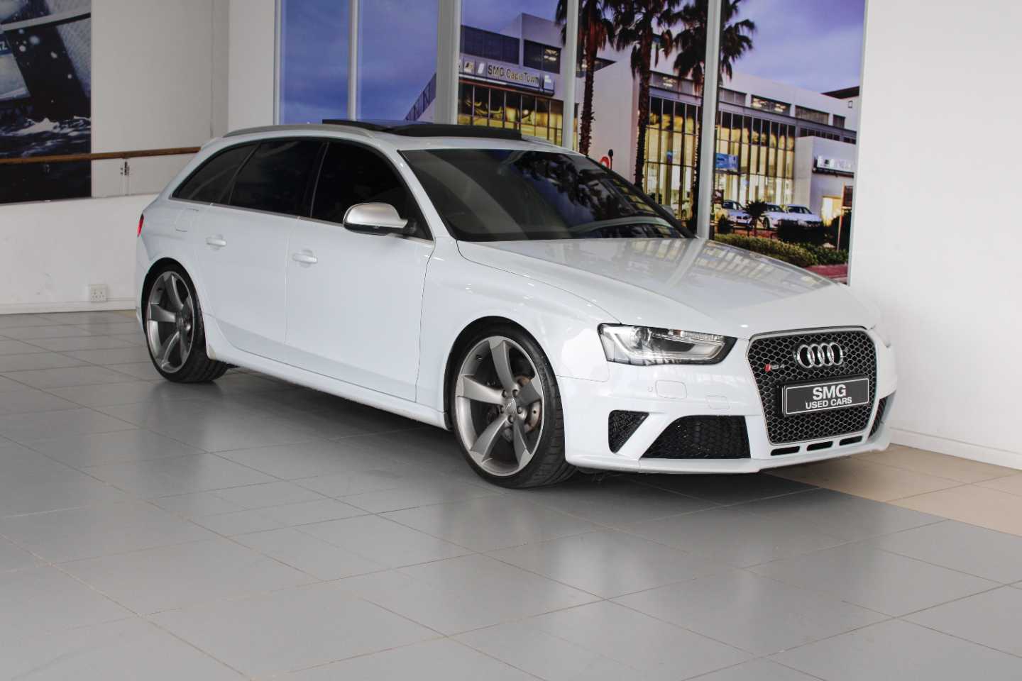 Audi RS4 Avant Quattro S-tronic